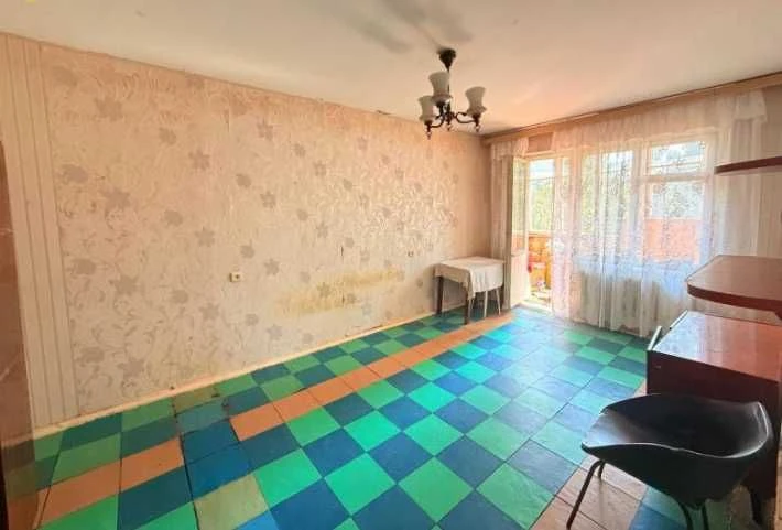 Apartment for sale in Odessa in a quiet residential area