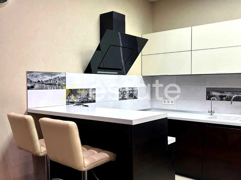Apartment. Odesa, Arkadiyske Plato, Street