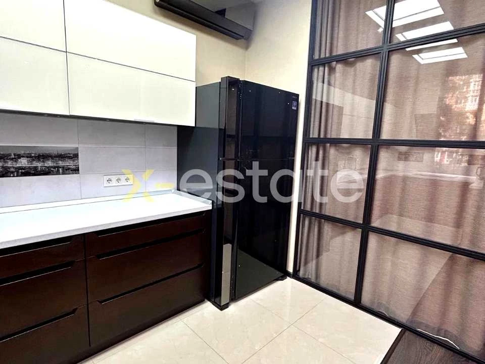 Apartment. Odesa, Arkadiyske Plato, Street