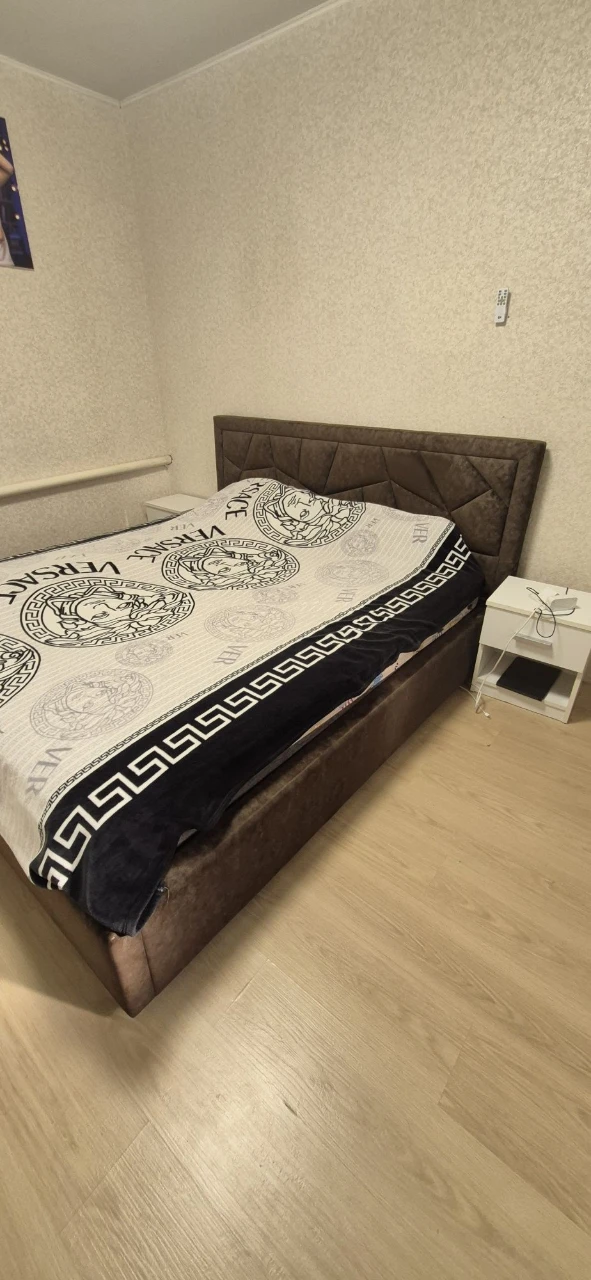 For Sale: House in Kommunarov District