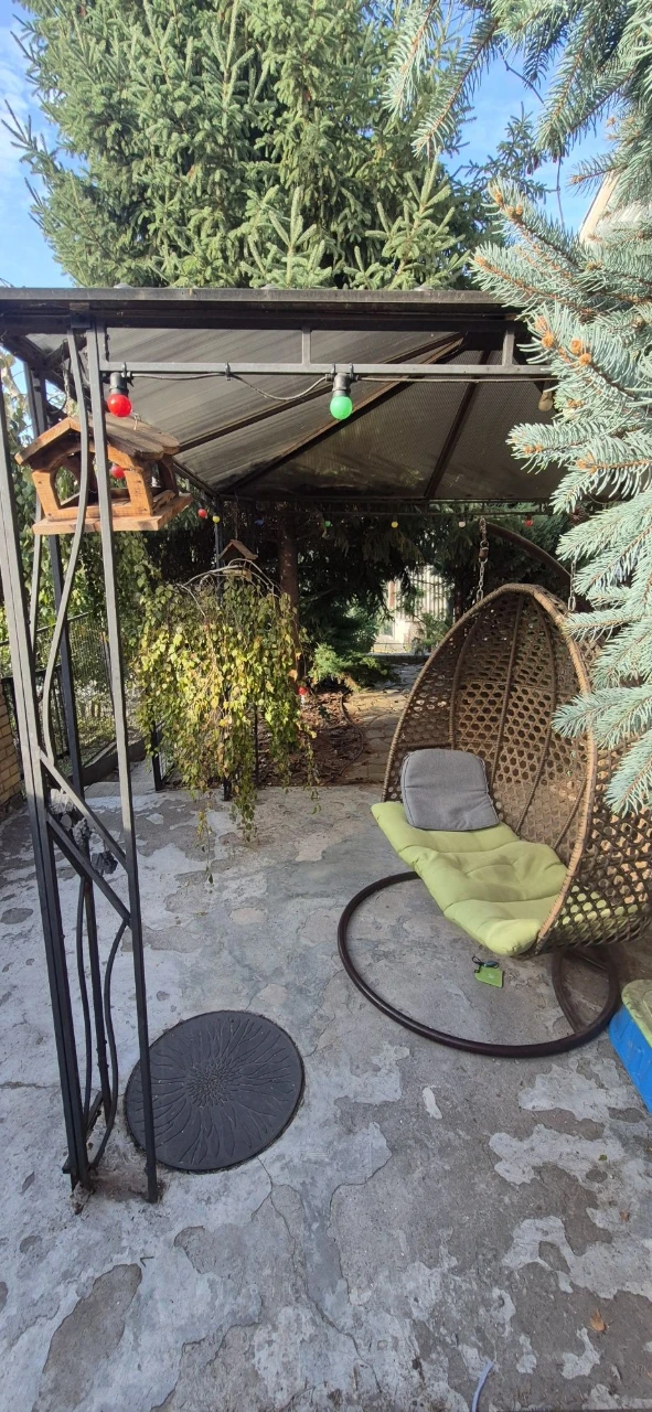 For Sale: House in Kommunarov District