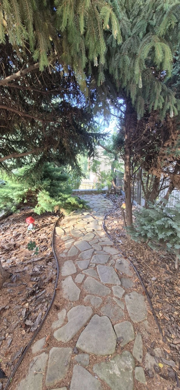 For Sale: House in Kommunarov District