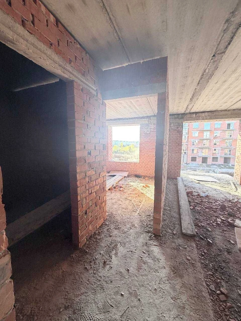 Продажа 1-комнатной квартиры 41,6 м² в закрытом ЖК | Кухня-студия
