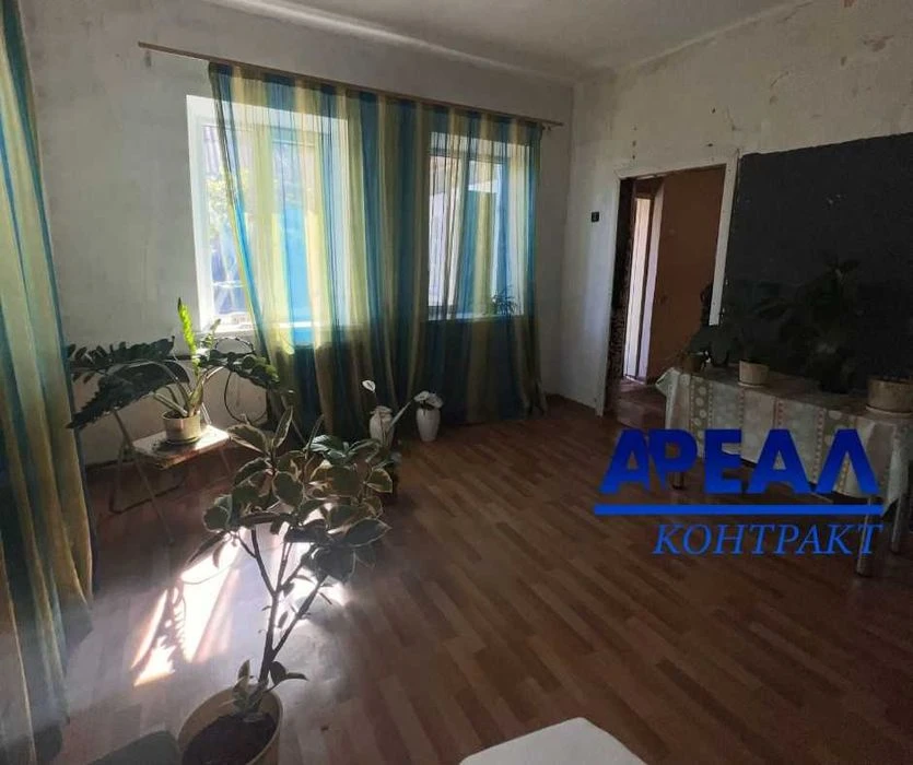 Продам будинок у центрі міста