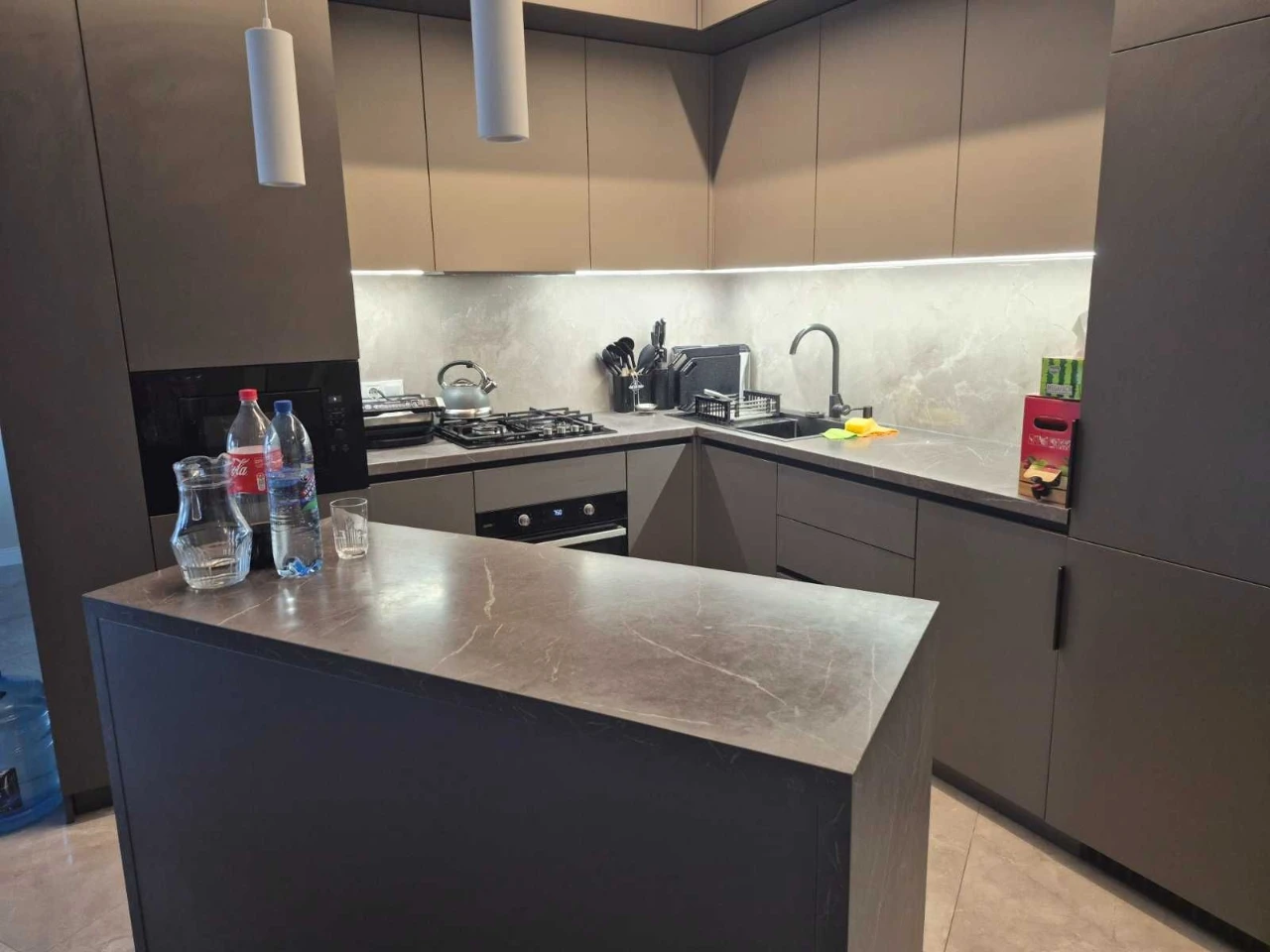 Sale of a new building with perfect renovation Pasichna 3 rooms. Residential complex "Pasichny"
