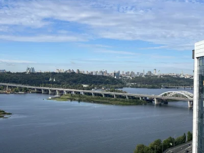 Sale of a Penthouse on the Dnipro River and Right Bank, 157.5