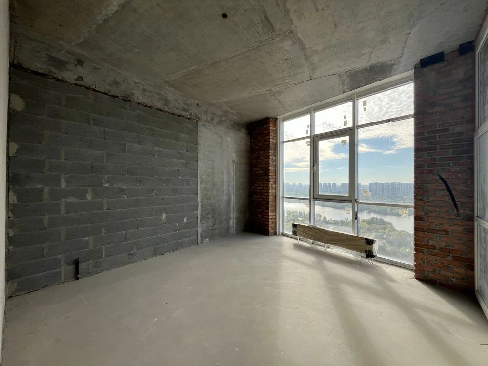 Sale of a Penthouse on the Dnipro River and Right Bank, 157.5