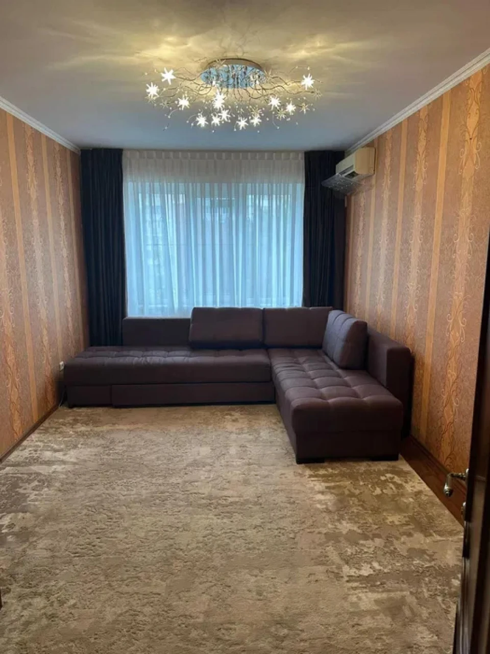 3-Bedroom Apartment, Kotovskogo Village - Neoclassic Renovation