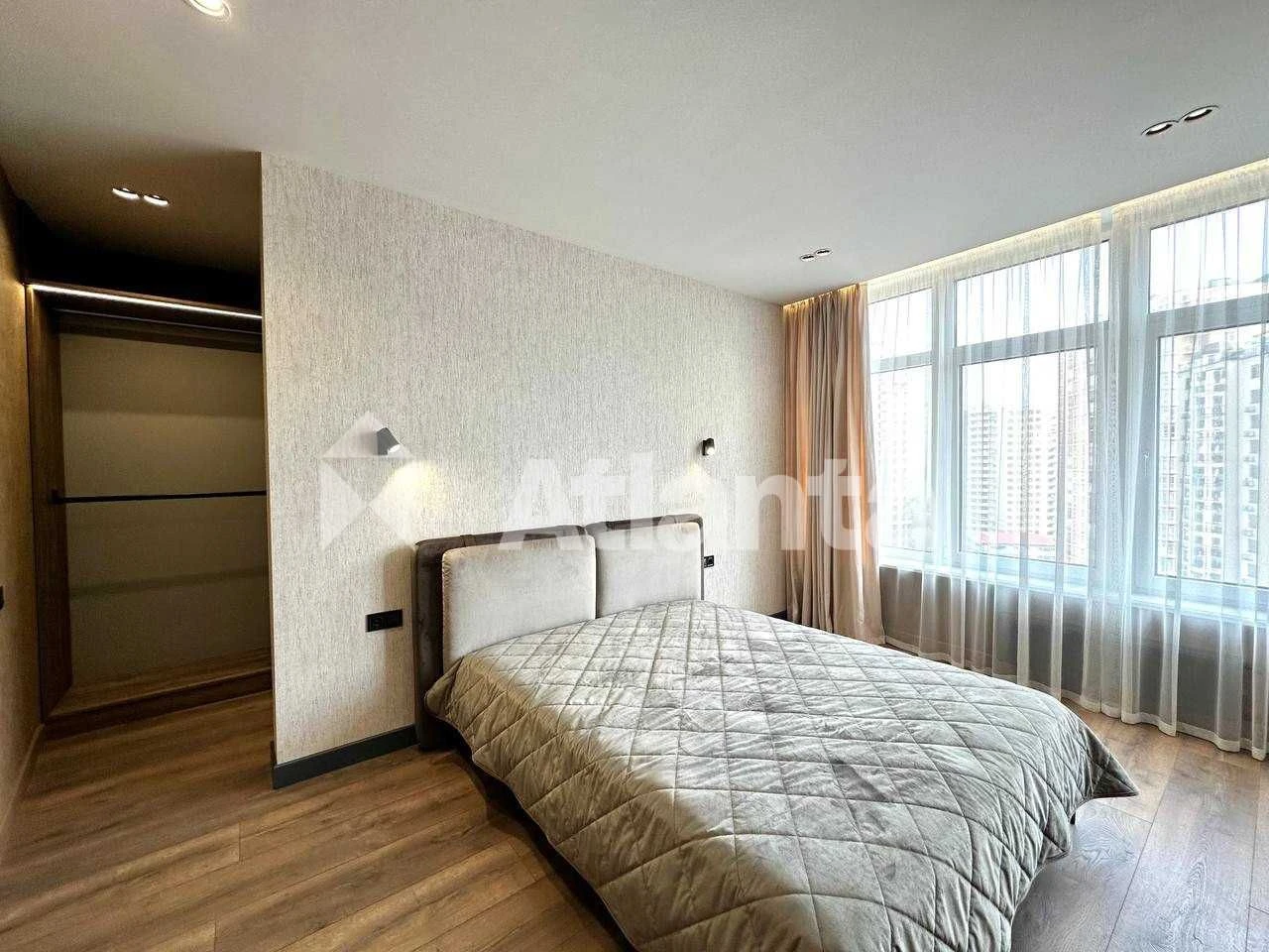 Трёхкомнатная квартира 108 м² в Аркадии, дизайнерский ремонт