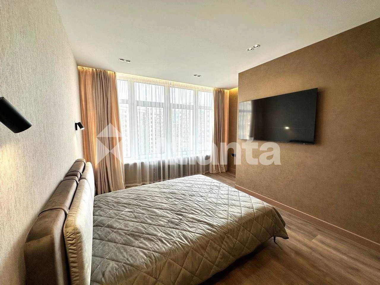 Трёхкомнатная квартира 108 м² в Аркадии, дизайнерский ремонт