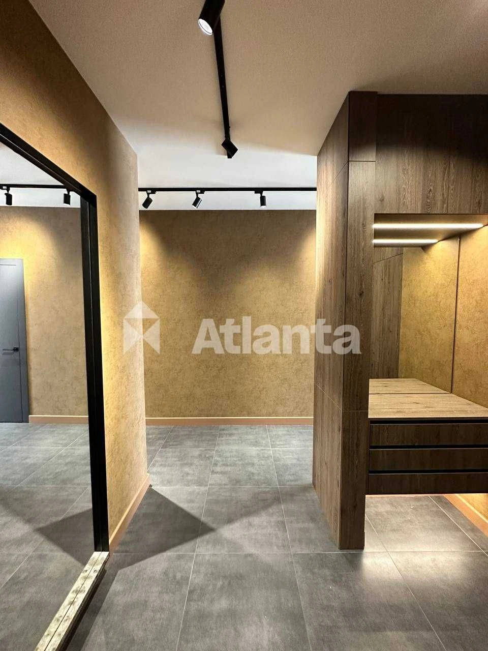 Трёхкомнатная квартира 108 м² в Аркадии, дизайнерский ремонт