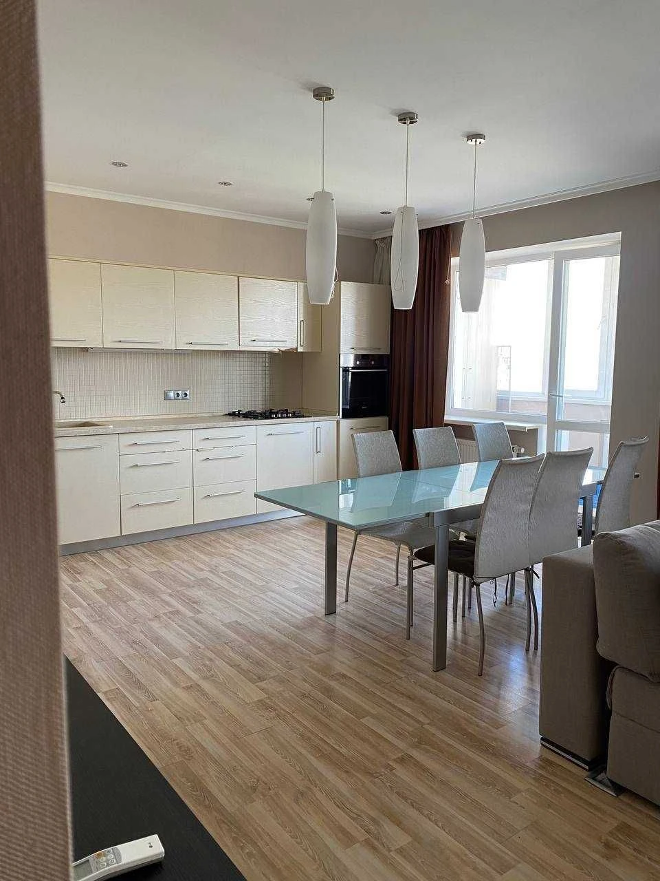 2-room apartment 116 sq.m, Stikon residential complex, Шевchenko Avenue, brick building