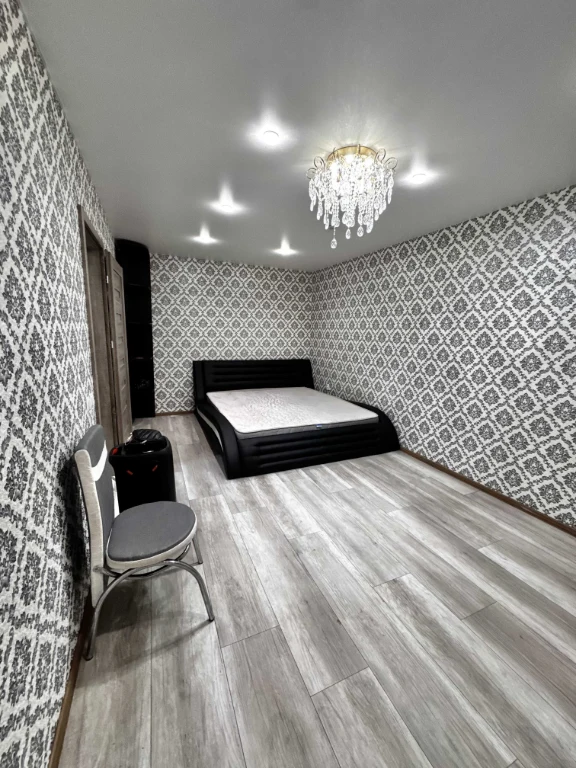 2-room apartment on вул. Semyna Paliya (Paustovsky)