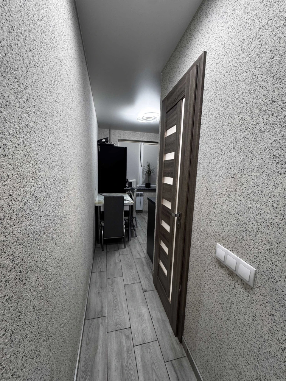 2-room apartment on вул. Semyna Paliya (Paustovsky)