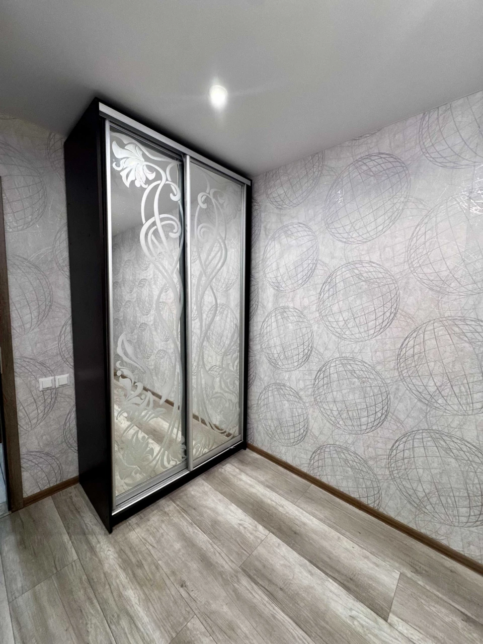 2-room apartment on вул. Semyna Paliya (Paustovsky)