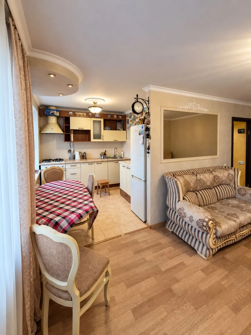3-bedroom apartment, Poltava Center, Pushkina 43