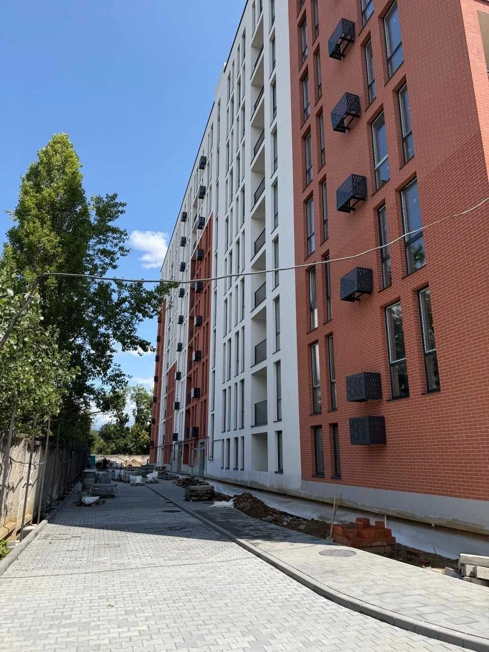 Sale of a spacious one-and-a-half-room apartment