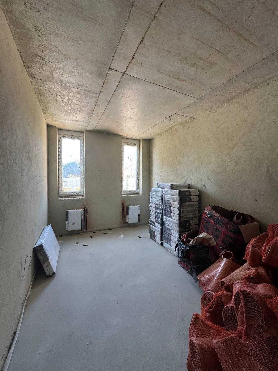 Sale of a spacious one-and-a-half-room apartment