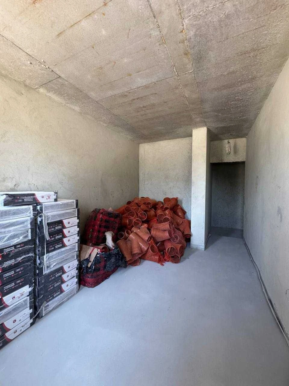 Sale of a spacious one-and-a-half-room apartment