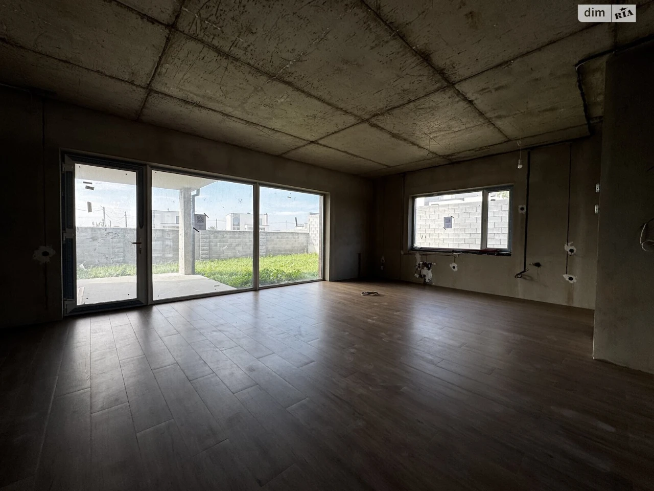 For Sale Duplex, Gazovik