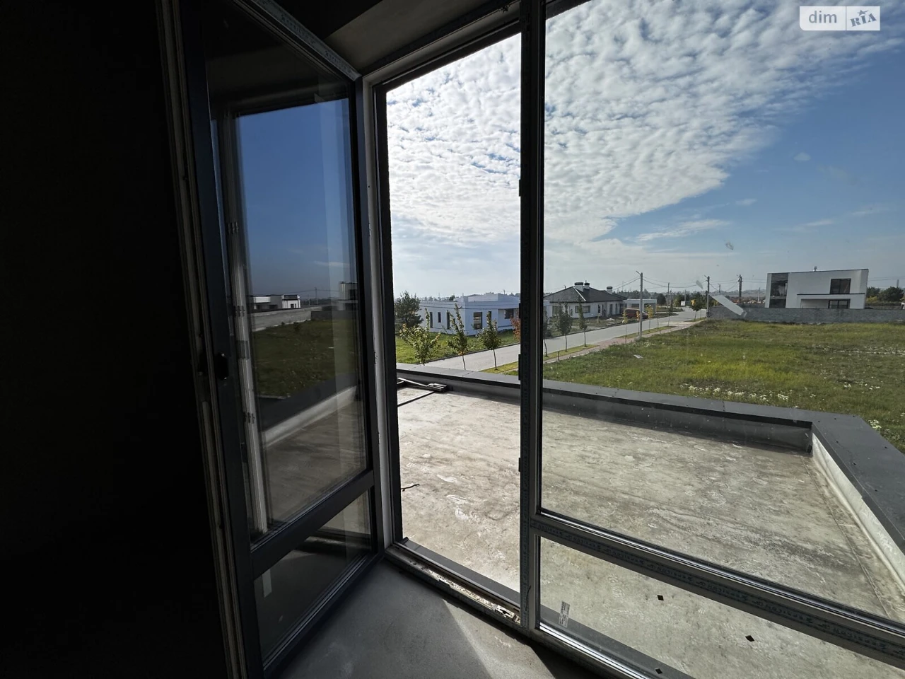 For Sale Duplex, Gazovik