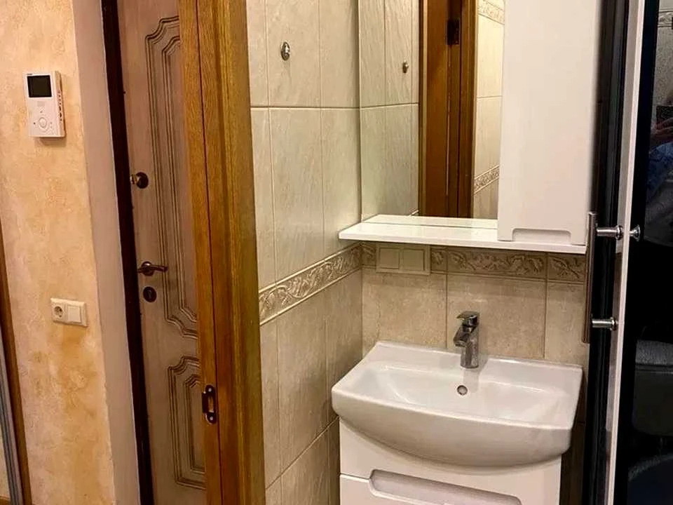 Apartment. Obolon Street, Kyiv