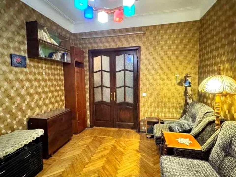 Квартира. Киев, Копиловская ул.
