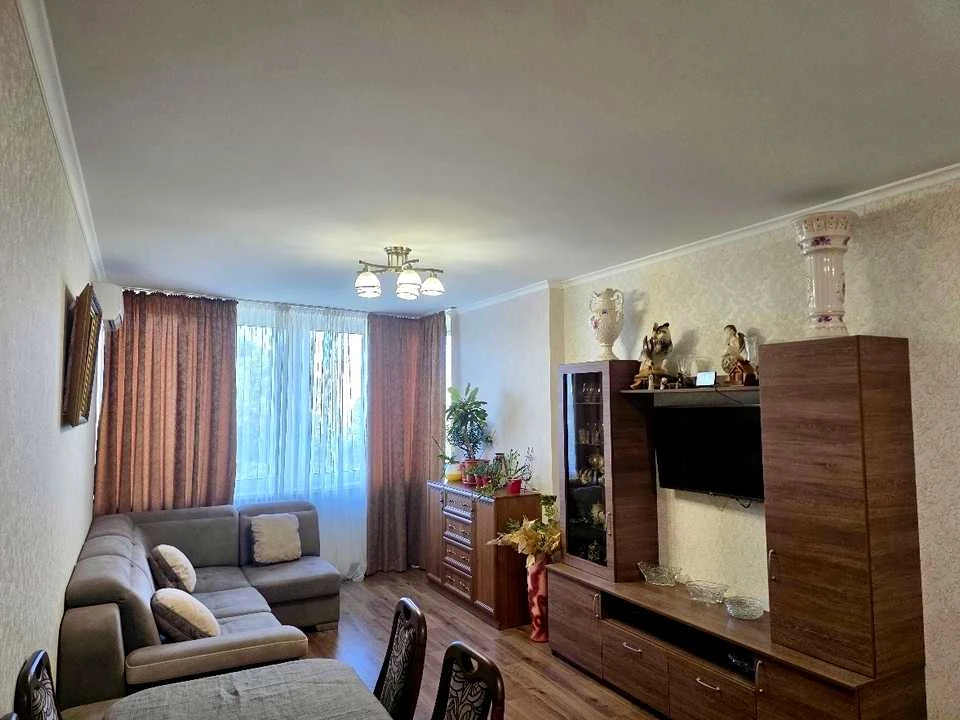 Квартира. Киев, Вишгородская улица
