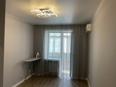 For Sale: 3-bedroom apartment in Arcadia, renovated, 8th floor