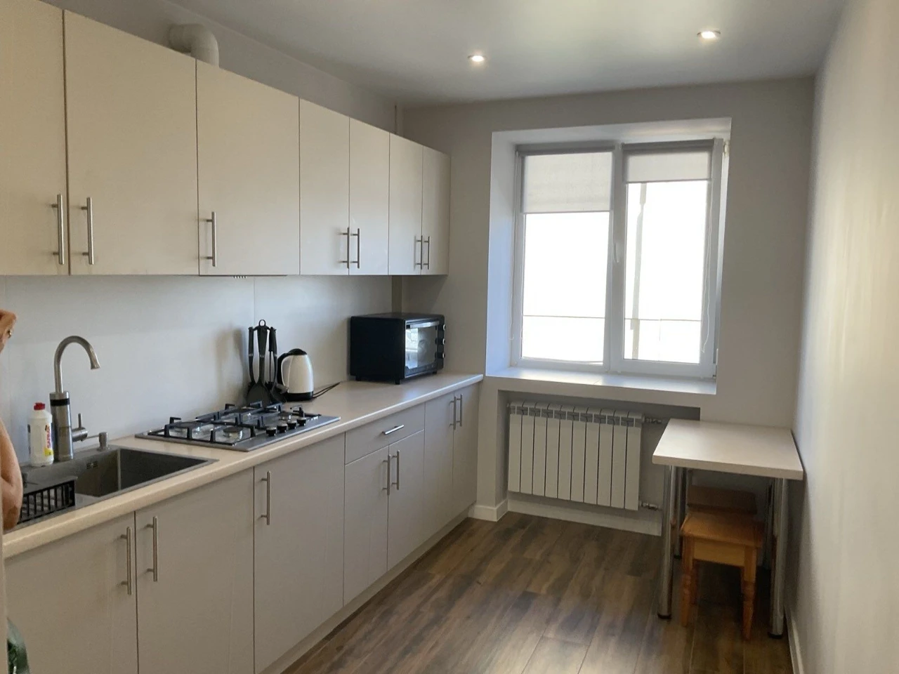 For Sale: 3-bedroom apartment in Arcadia, renovated, 8th floor