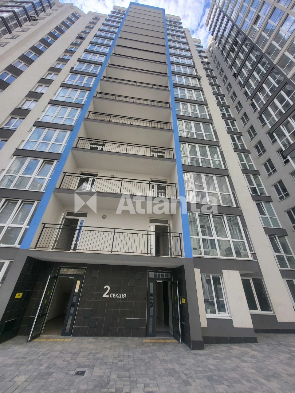 Stylish studio apartment with renovation in residential complex "Aquaрель-3" - center