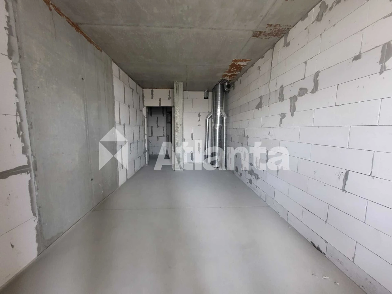 Stylish studio apartment with renovation in residential complex "Aquaрель-3" - center