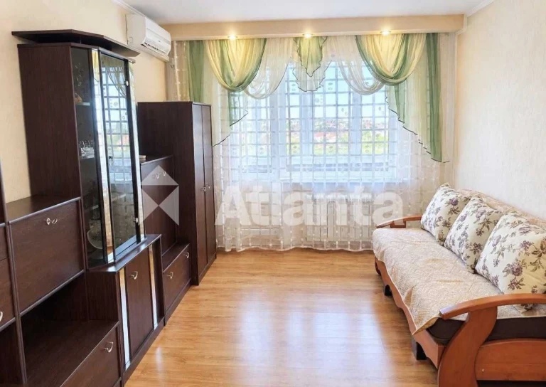 1 bedroom apartment, вул. Semena Paliya (Kryzhianka)