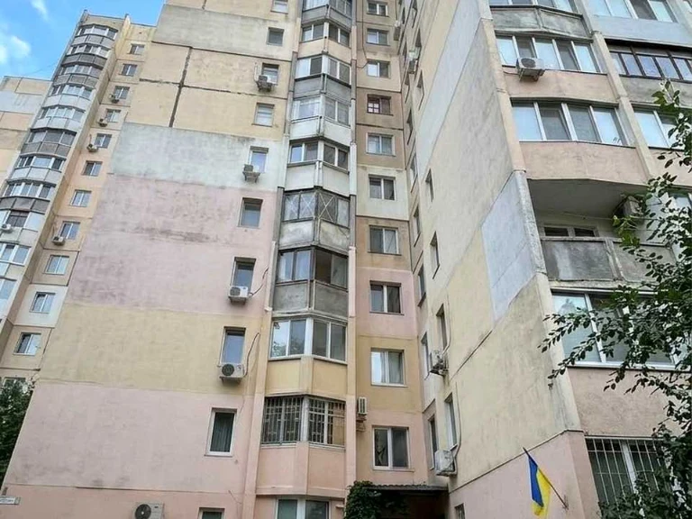 Apartment. Akademika Korolyova Street, Odessa