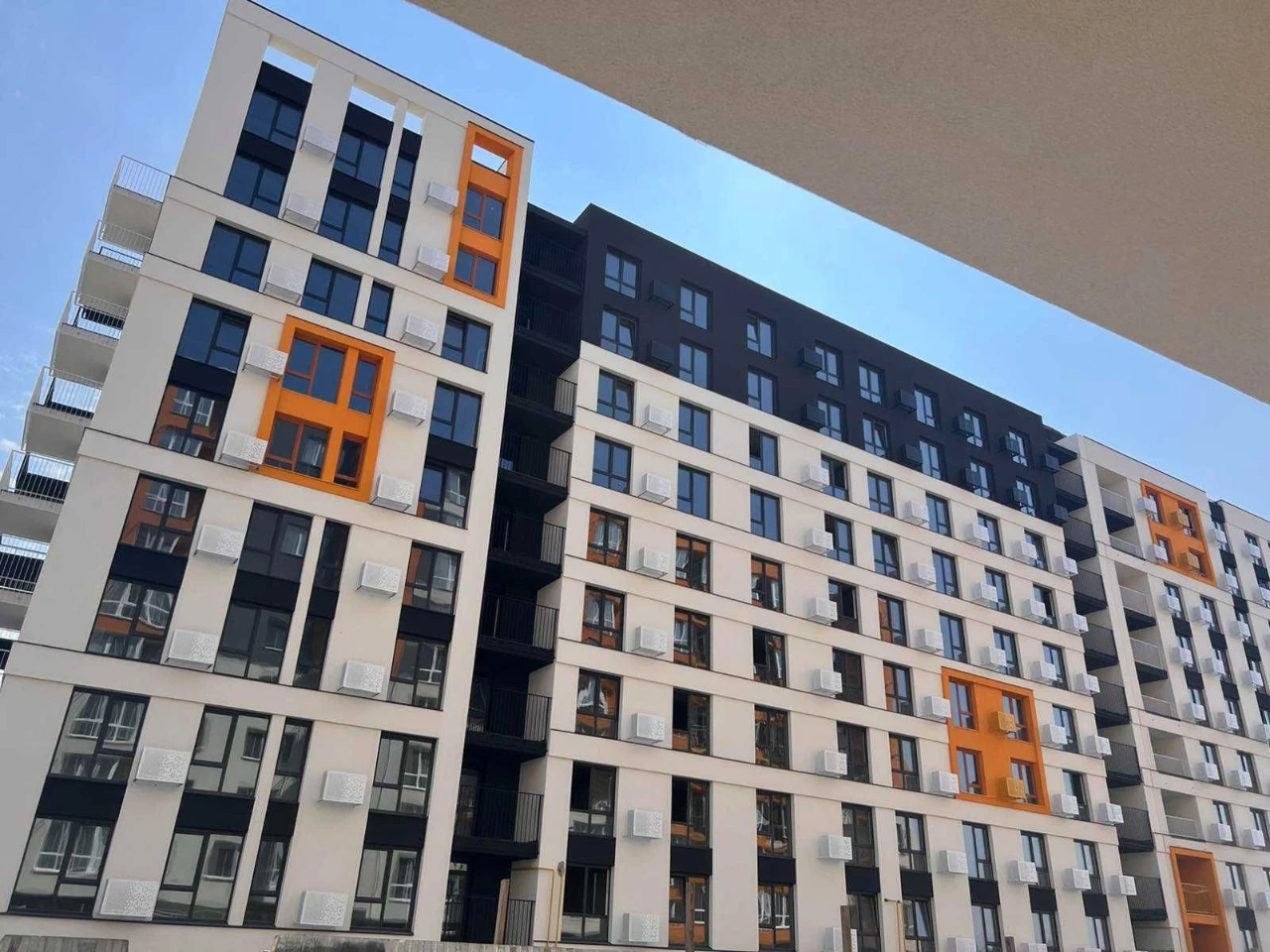 For Sale: 1-bedroom apartment at 2652 Nemirovs'k Shose
