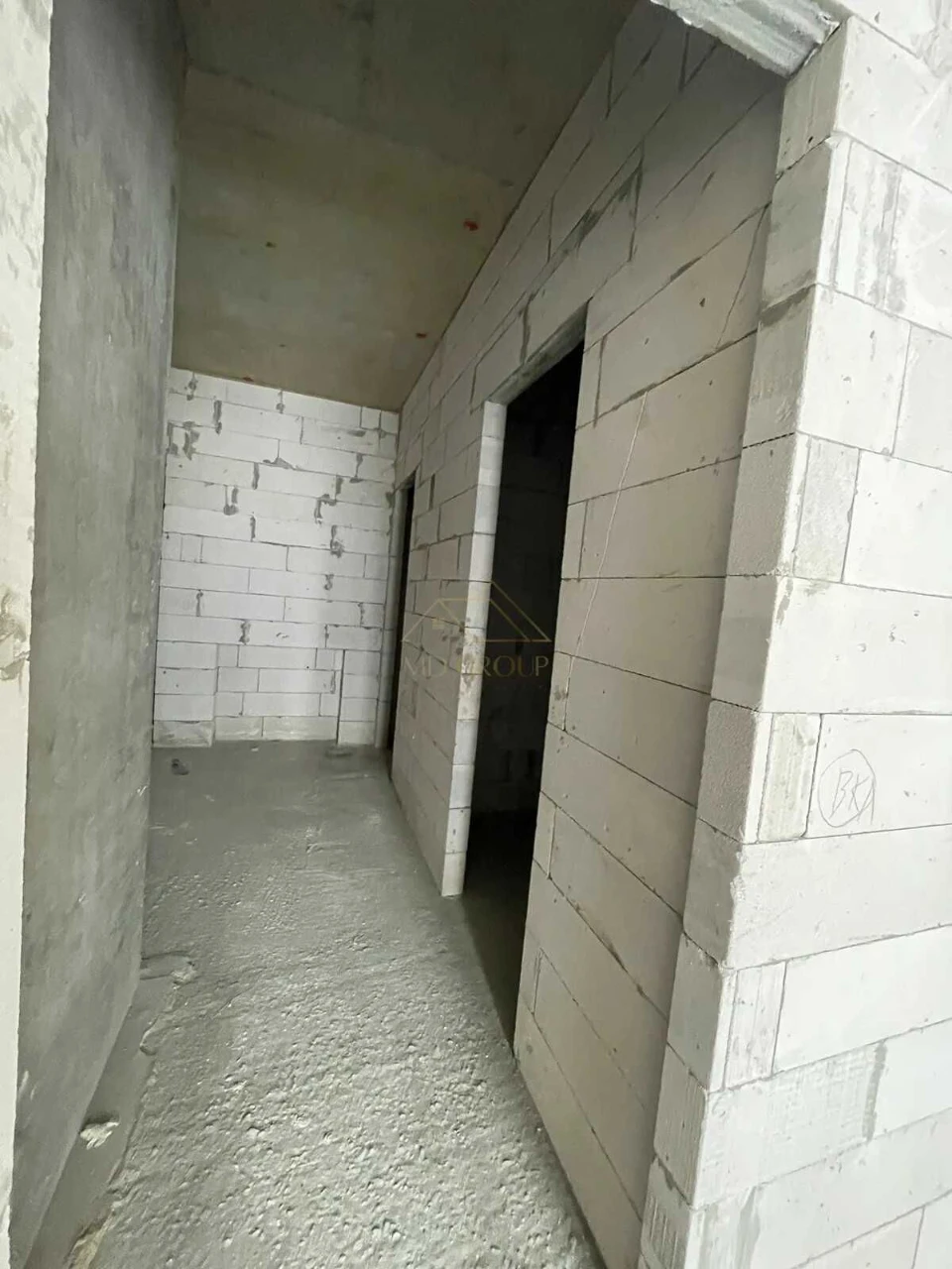 Apartment for Sale Near the Lake