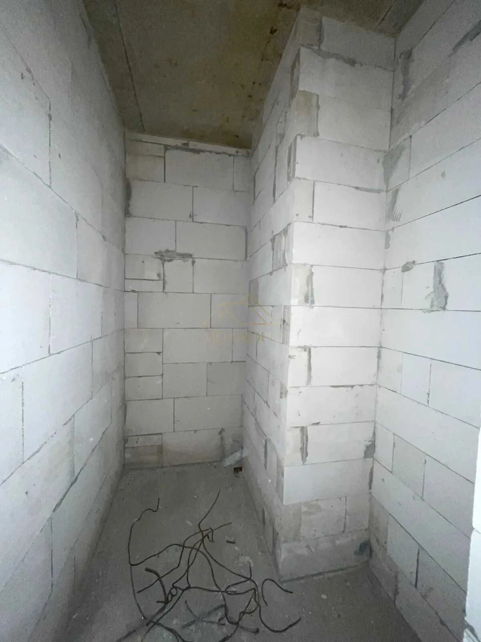 Apartment for Sale Near the Lake