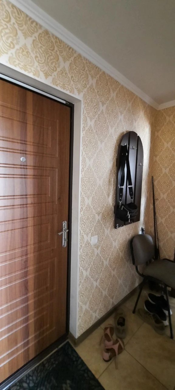 Продаж 3-кімнатної квартири на вулиці Мировому.