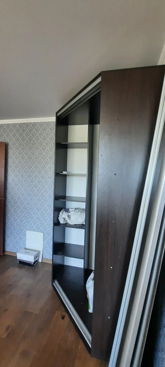 Продаж 3-кімнатної квартири на вулиці Мировому.