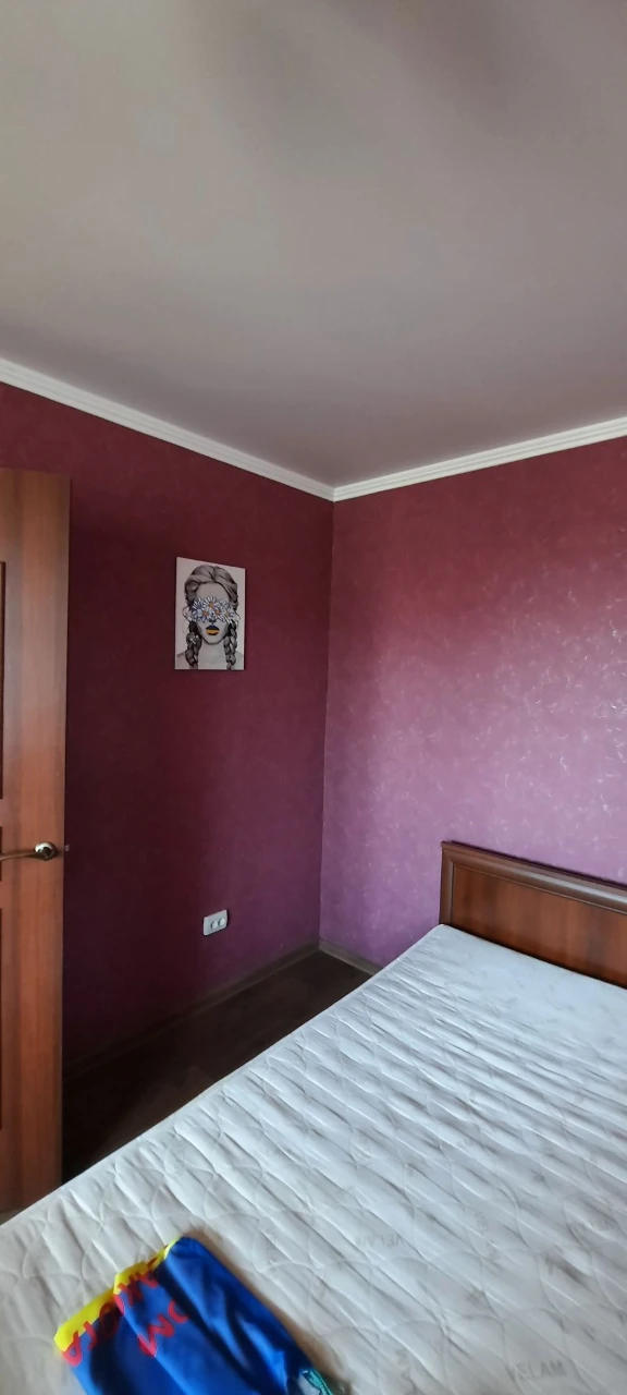 Продаж 3-кімнатної квартири на вулиці Мировому.