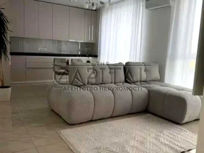 Apartment. Zarechnaya st., Kyiv