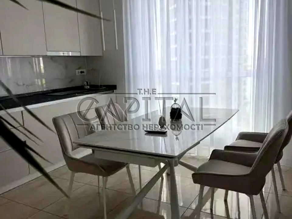 Apartment. Zarechnaya st., Kyiv