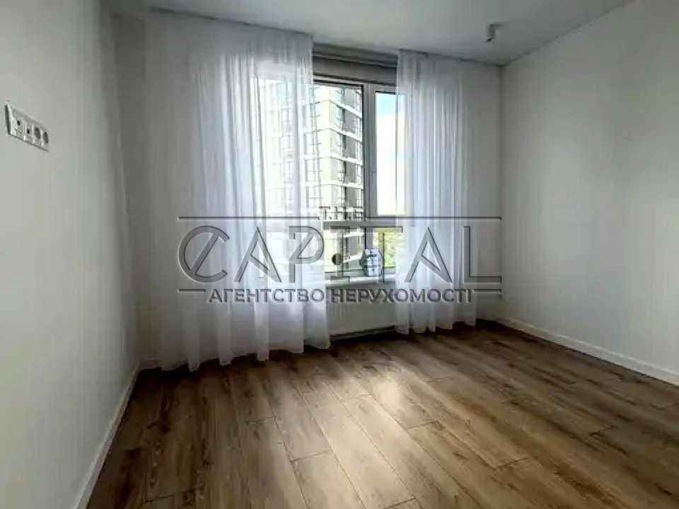 Apartment. Zarechnaya st., Kyiv