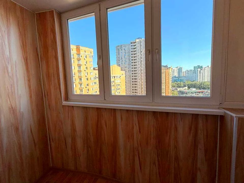 Квартира. Київ, Княжий Затон вул.