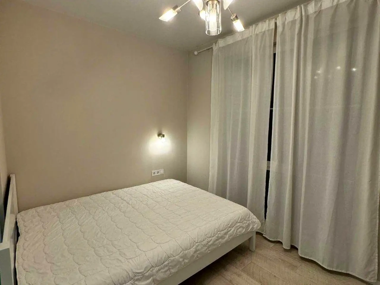Оренда квартири 1-кімн. 40 м² 9/14 пов.