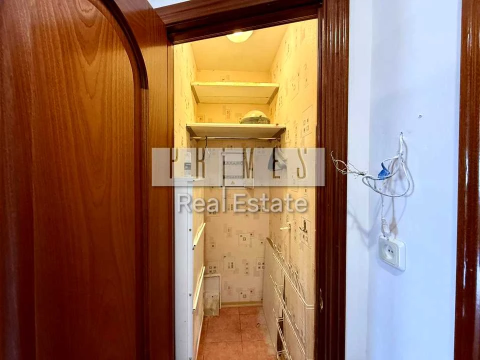 Apartment. Verkhovna Rada Blvd, Kyiv