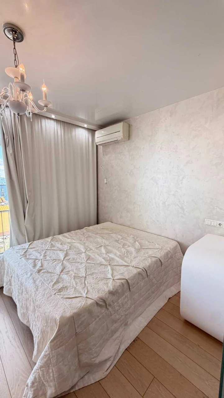 Spacious and Cozy 1-Bedroom Apartment in "Comfort Town" Residence, 41