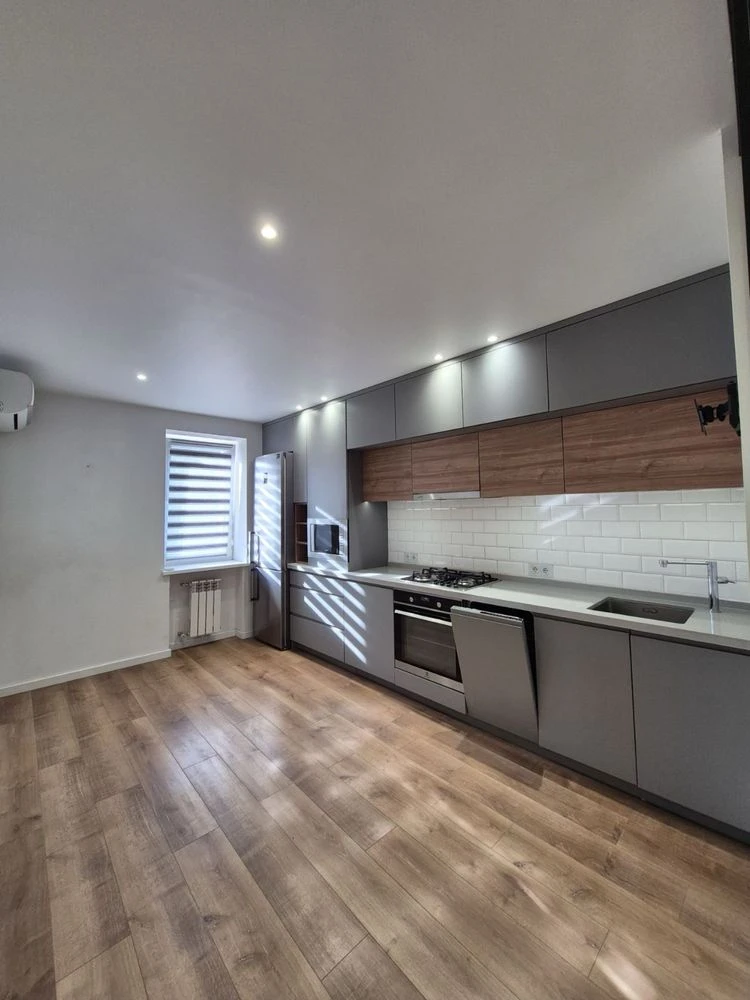 Apartment for sale in Krasny Kamn