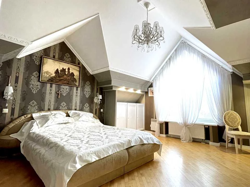 House. Kyiv, Sadova 6
