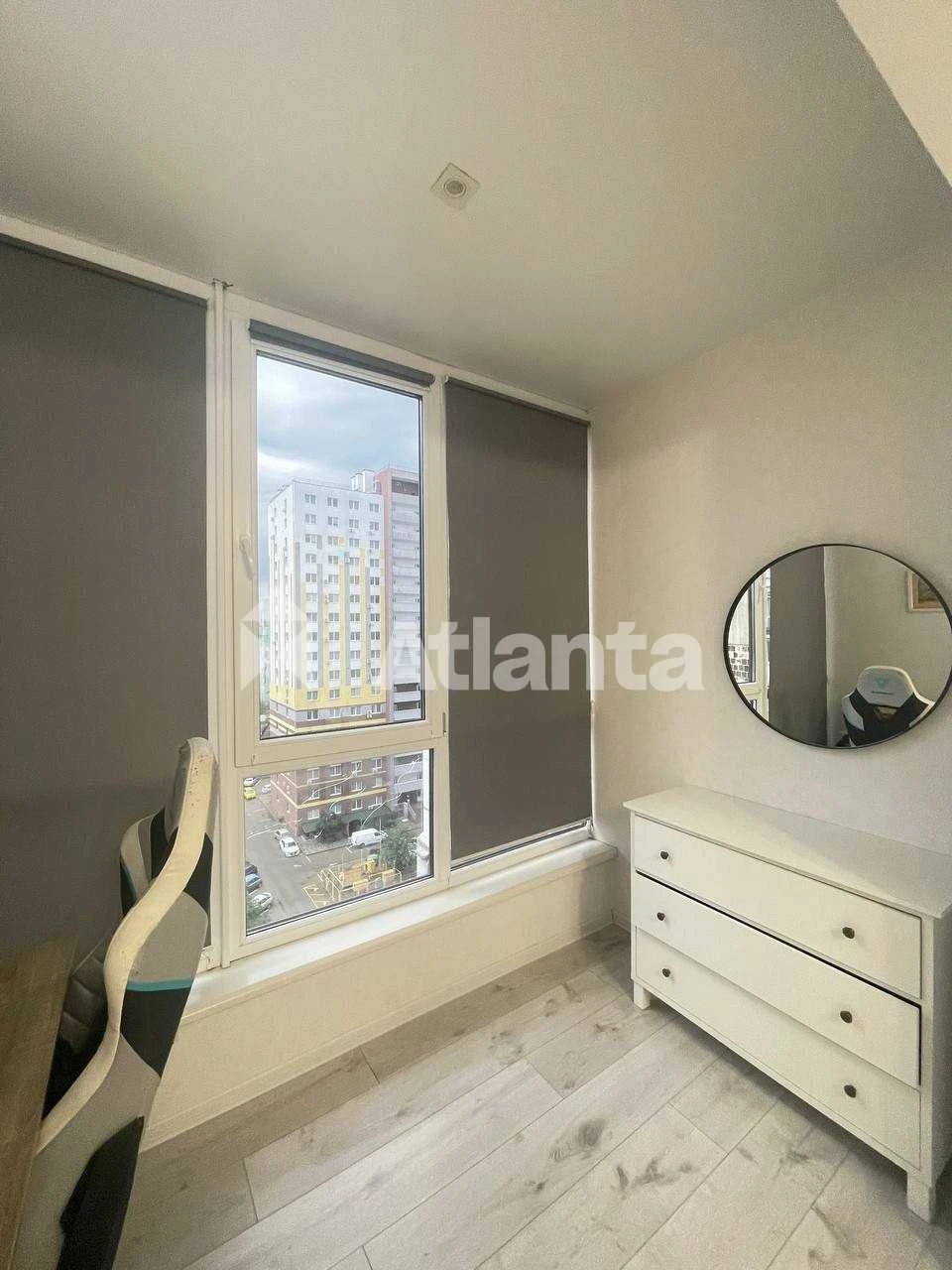 Apartment, 1 room, renovated, individual heating, brick